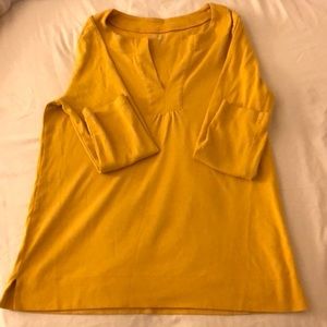 Yellow sleeve shirt
